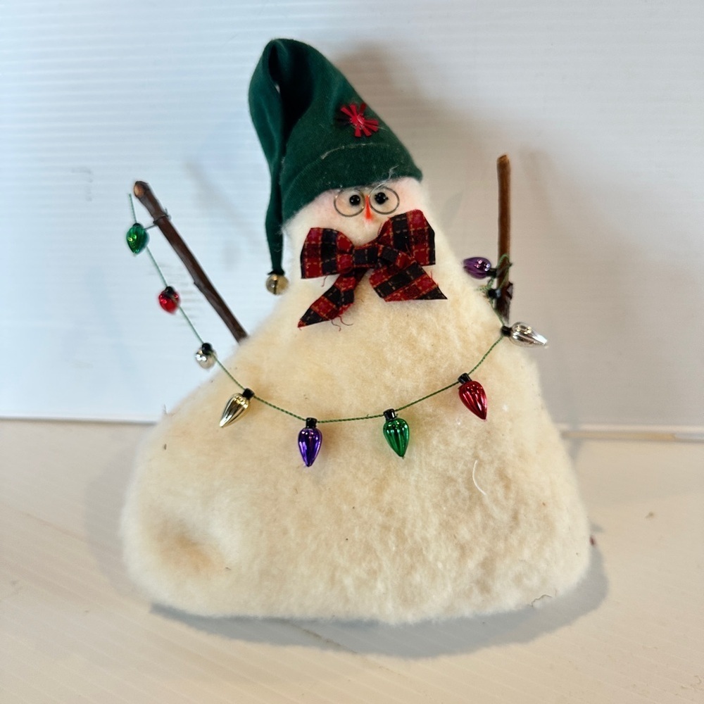 Plush Snowman Figurine with Holiday Lights – Cute Winter Tabletop Decor